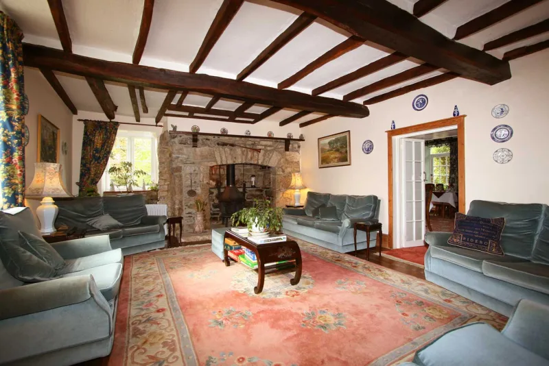 Collaven Manor Hotel