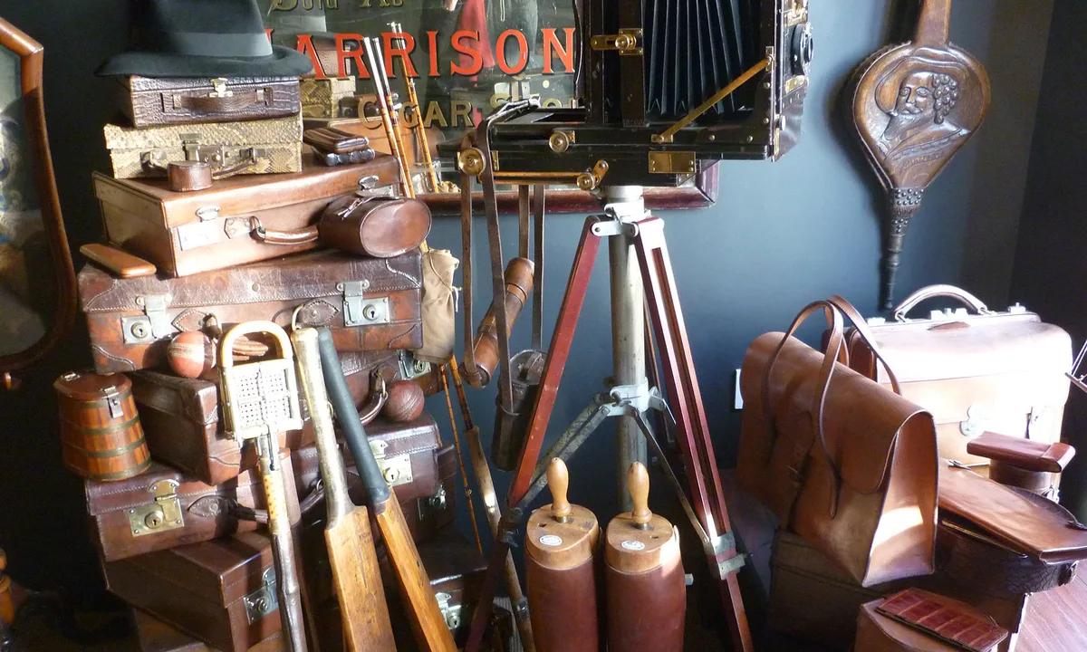 Denis Perry Antiques