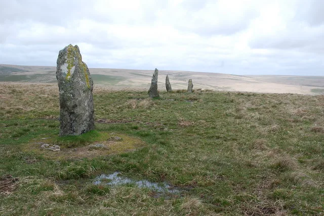 Stalldown Cairn Circle