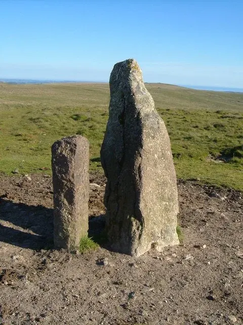 The Longstone, Piles Hill