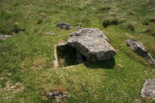 Cairn with cist west of Legis Lake
