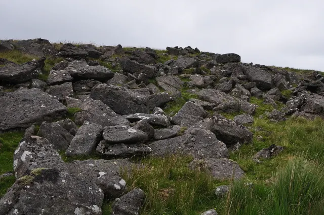 Watern Oke: double hut circle