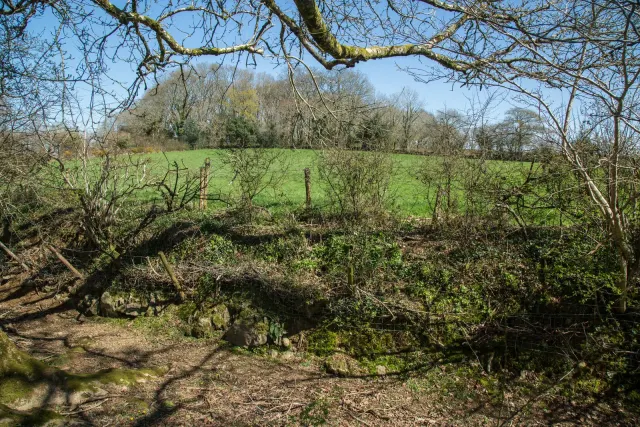 Berra Tor defended settlement