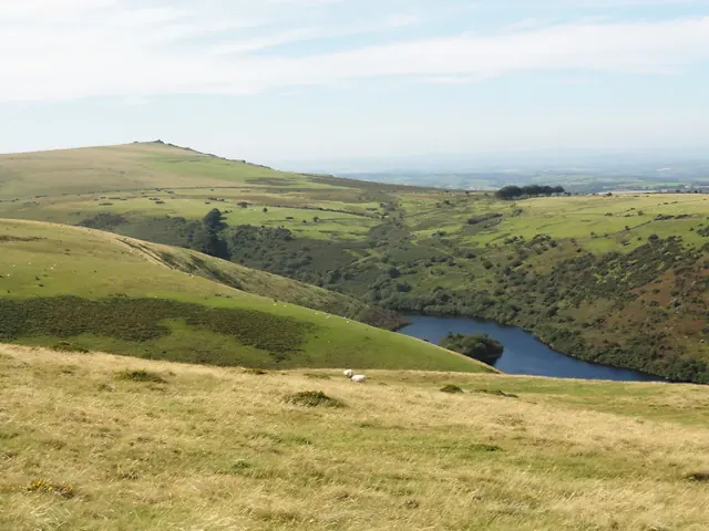Longstone Hill