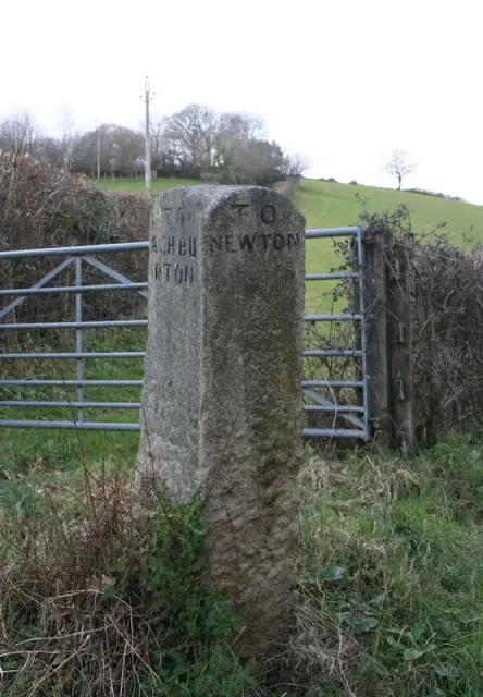 Direction Post, Willis's Crossroads