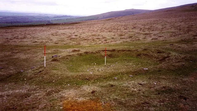 Cairns and ring cairns on Great Nodden