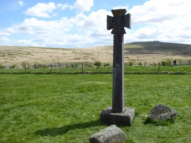 Ten Tors Cross (Okehampton Camp)